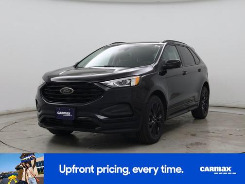 Black 2023 Ford Edge SE