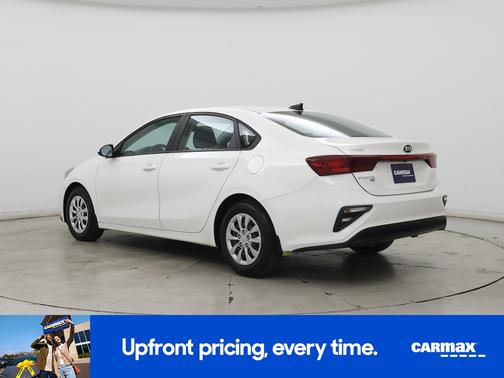 White 2021 Kia Forte FE