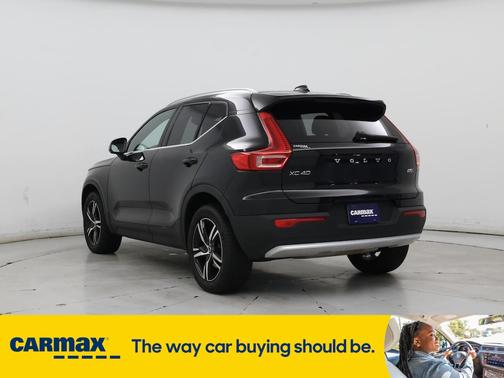 2024 Volvo XC40 B5 Core Bright Theme