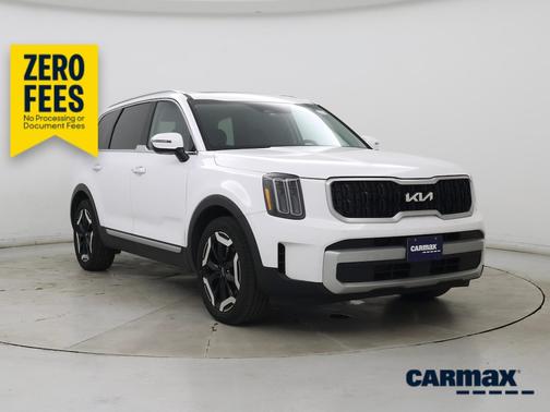 White 2024 Kia Telluride EX