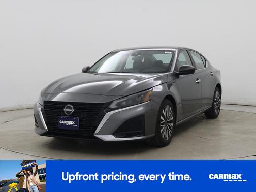 2024 Nissan Altima SV