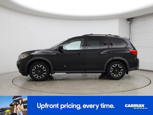 2020 Nissan Pathfinder SL