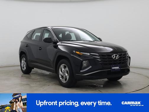 Black 2023 Hyundai TUCSON SE