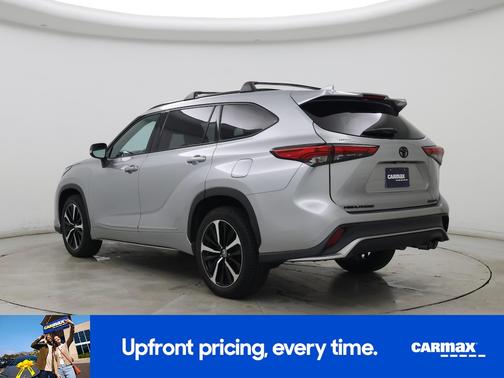 Silver 2021 Toyota Highlander XSE