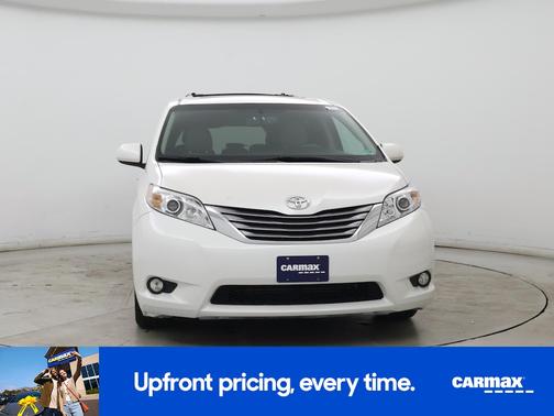 White 2017 Toyota Sienna XLE Premium