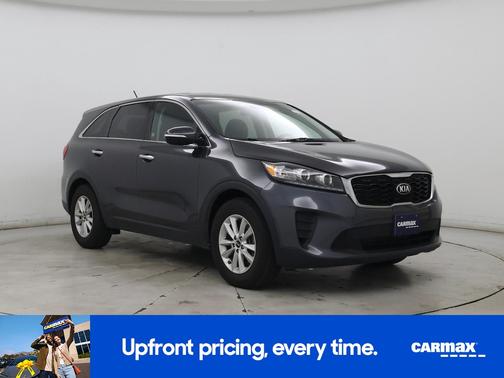 Gray 2019 Kia Sorento LX