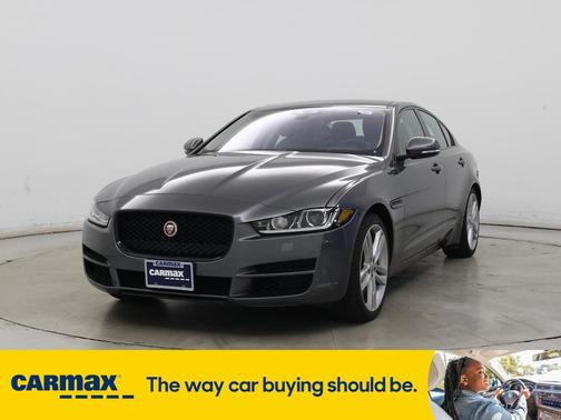 2017 Jaguar XE Prestige