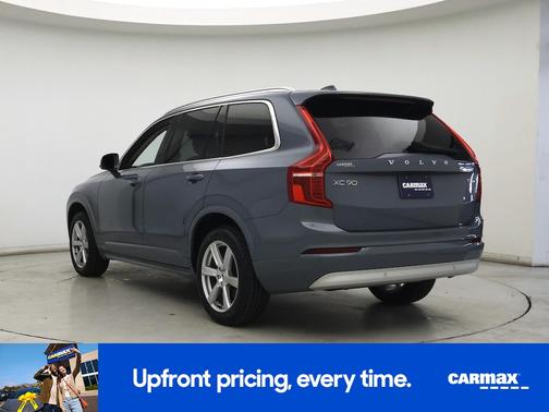 Gray 2022 Volvo XC90 T5 Momentum