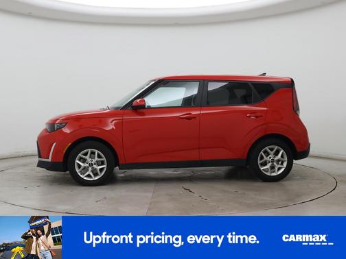 Red 2025 Kia Soul LX