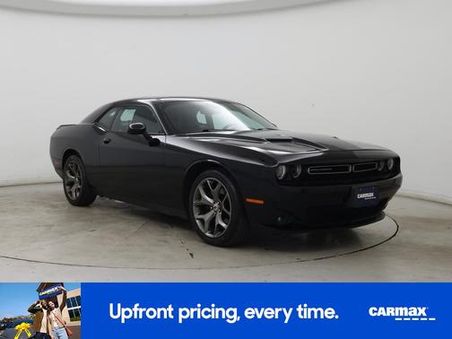 2017 Dodge Challenger SXT Plus