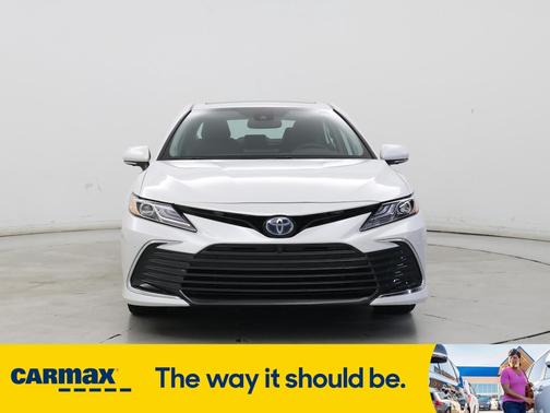 2023 Toyota Camry Hybrid XLE