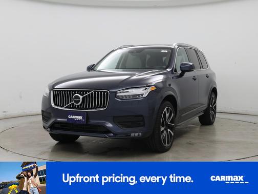 2022 Volvo XC90 T6 Momentum