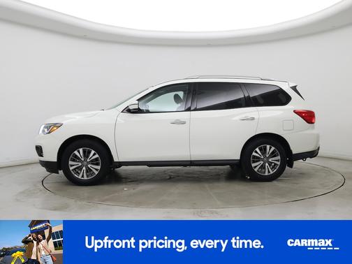 White 2020 Nissan Pathfinder S