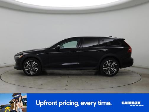 2025 Volvo V60 Cross Country B5 Plus