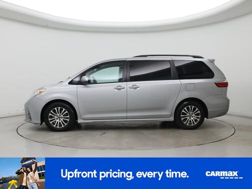 2019 Toyota Sienna XLE