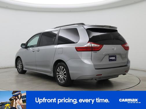 2019 Toyota Sienna XLE