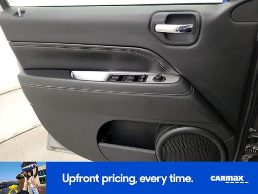 Gray 2016 Jeep Compass High Altitude