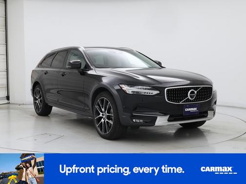 Black 2018 Volvo V90 T6 Cross Country