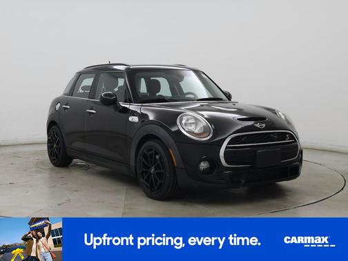 Black 2017 MINI Hardtop S