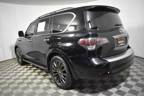 2017 INFINITI QX80 Base