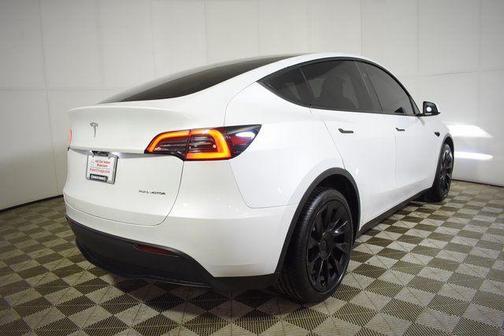 2024 Tesla Model Y Long Range Dual Motor All-Wheel Drive