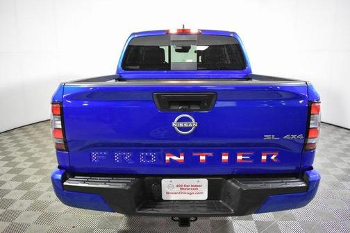 2024 Nissan Frontier SL