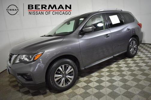 2017 Nissan Pathfinder SV