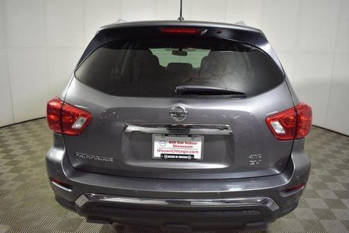 2017 Nissan Pathfinder SV