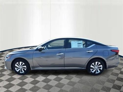 2025 Nissan Altima S FWD