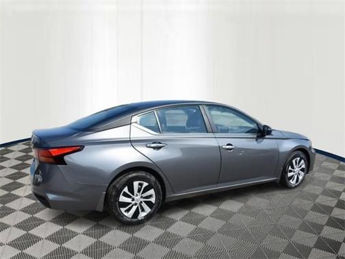 2025 Nissan Altima S FWD