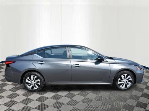 2025 Nissan Altima S FWD