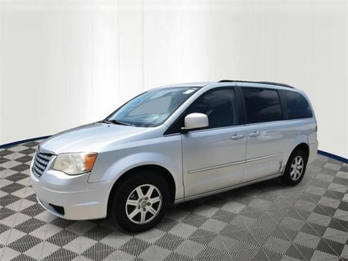 2010 Chrysler Town & Country Touring