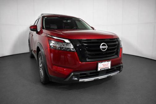 Scarlet Ember Tintcoat 2023 Nissan Pathfinder SL 4WD