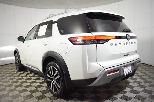 2023 Nissan Pathfinder Platinum 4WD