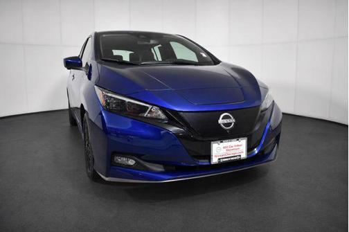 Deep Blue Pearl 2025 Nissan Leaf SV PLUS