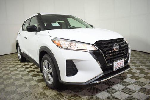 2025 Nissan Kicks S