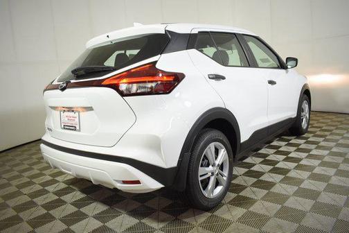 2025 Nissan Kicks S