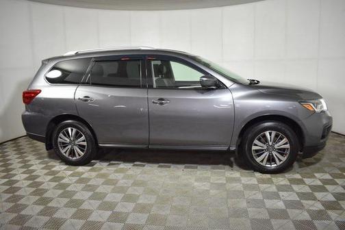 2019 Nissan Pathfinder SL