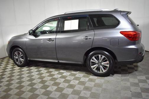 2019 Nissan Pathfinder SL