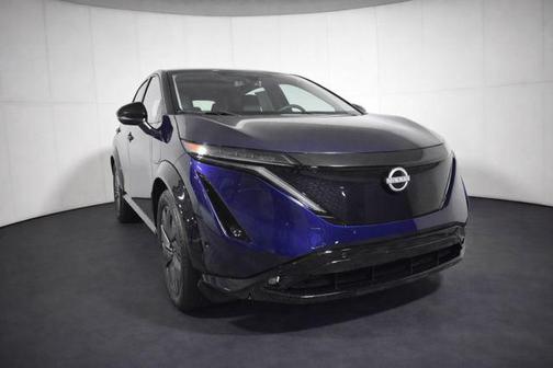 Deep Ocean Blue Pearl/Black Diamond Pearl 2023 Nissan ARIYA PLATINUM+