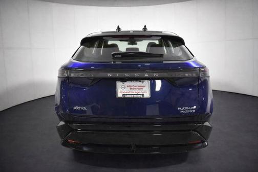 Deep Ocean Blue Pearl/Black Diamond Pearl 2023 Nissan ARIYA PLATINUM+