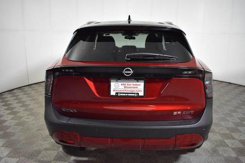 2025 Nissan Kicks SR