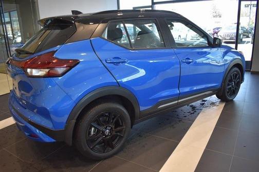 2024 Nissan Kicks SR
