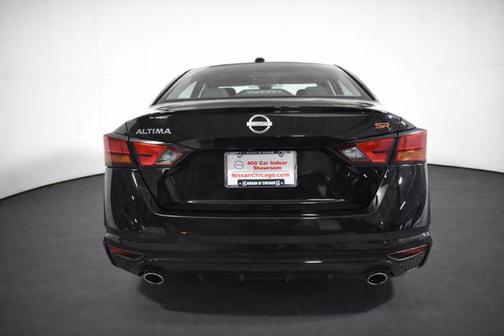 Super Black Clearcoat 2024 Nissan Altima SR FWD