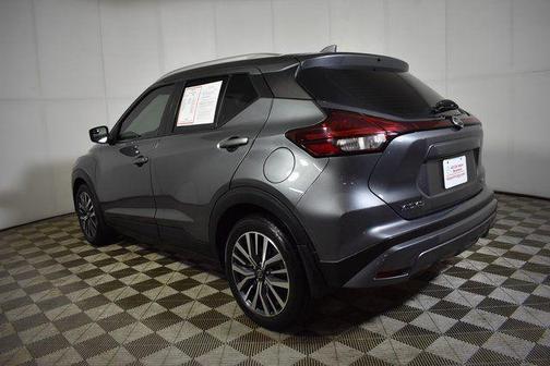 Gun Metallic 2021 Nissan Kicks SV