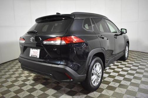 2025 Toyota Corolla Cross LE