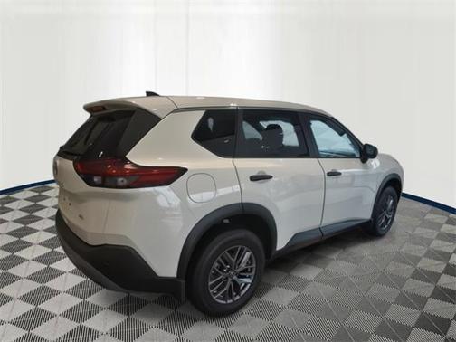 2022 Nissan Rogue S