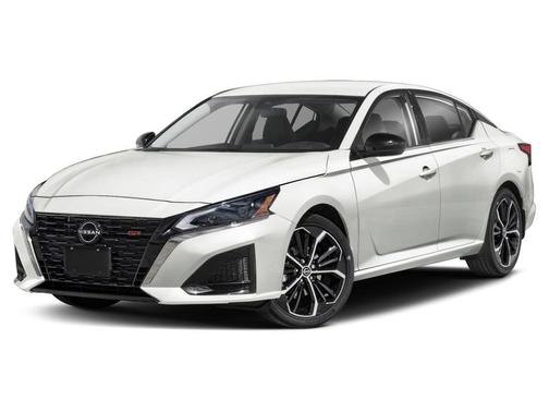 Pearl White Tricoat/Super Black 2026 Nissan Altima SR FWD