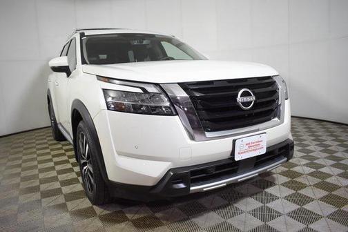 2024 Nissan Pathfinder Platinum 4WD