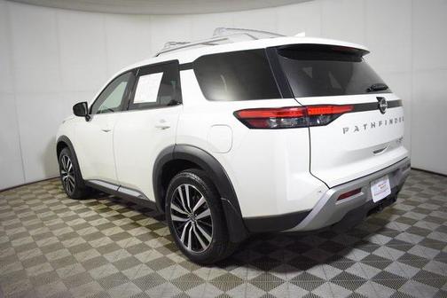 2024 Nissan Pathfinder Platinum 4WD